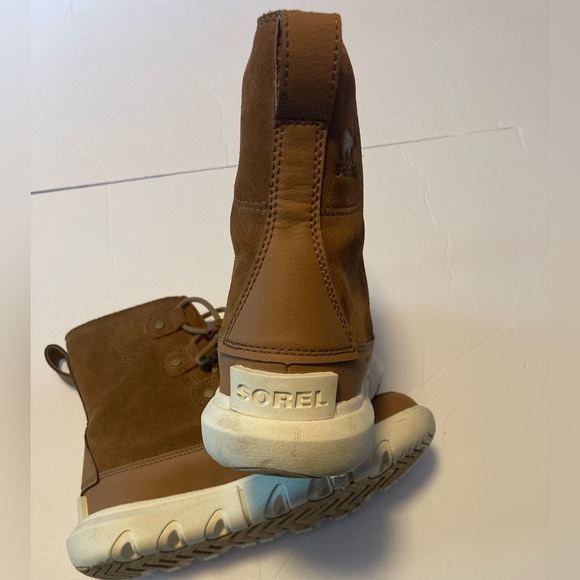 Sorel Kids SZ 2 brown Explorer boots waterproof like new - Picture 9 of 15
